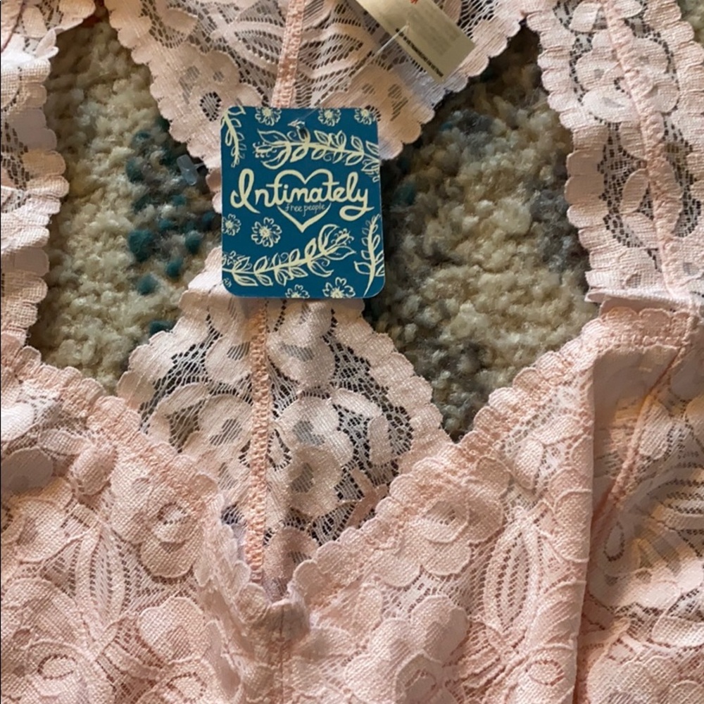 Free People Galloon Lace Racerback - Picture 3 of 7